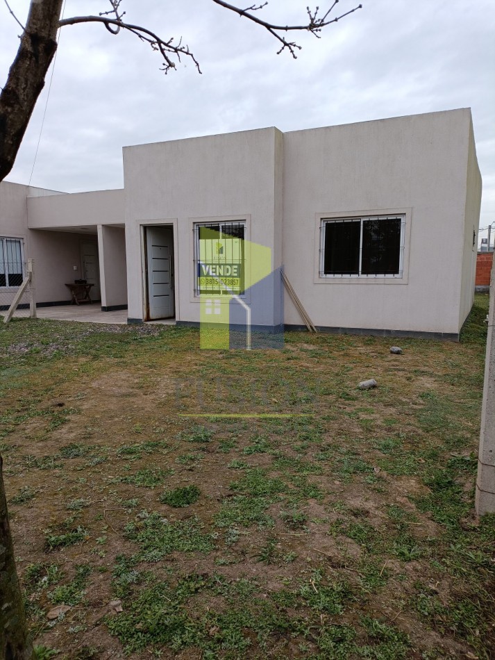 VENTA - MODERNA CASA EN BARRIO LOMA ALTA, LAS TALITAS